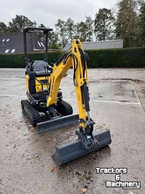 Mini-graver / Mini-graafmachine New Holland E14D