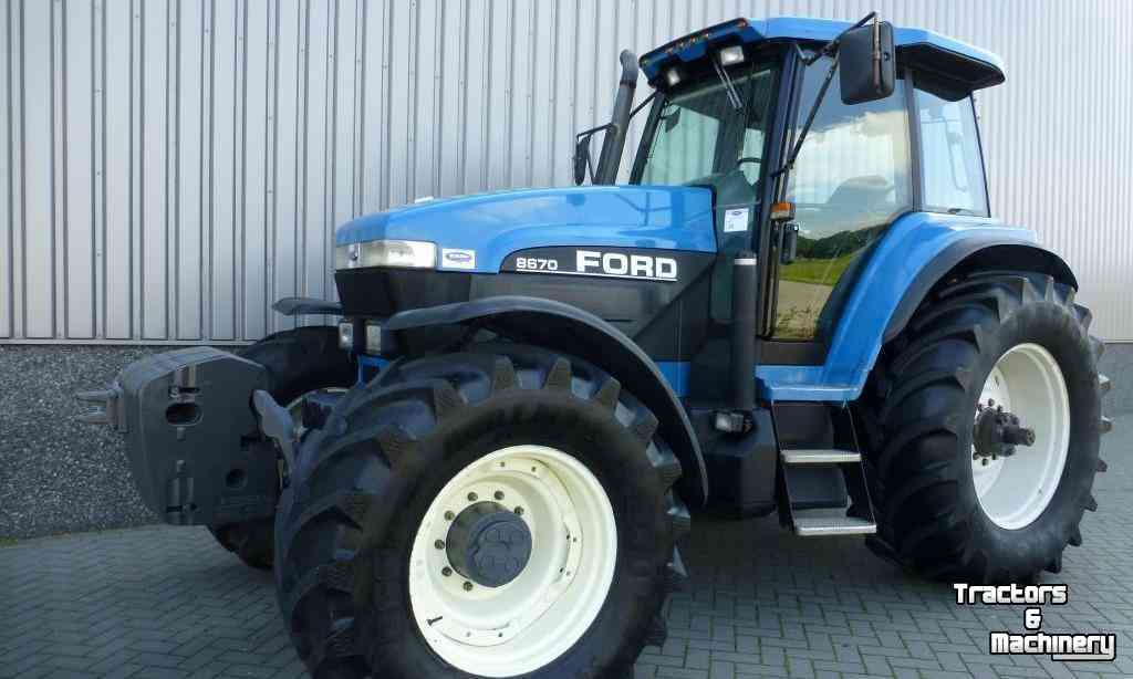 Traktoren Ford 8670 4WD