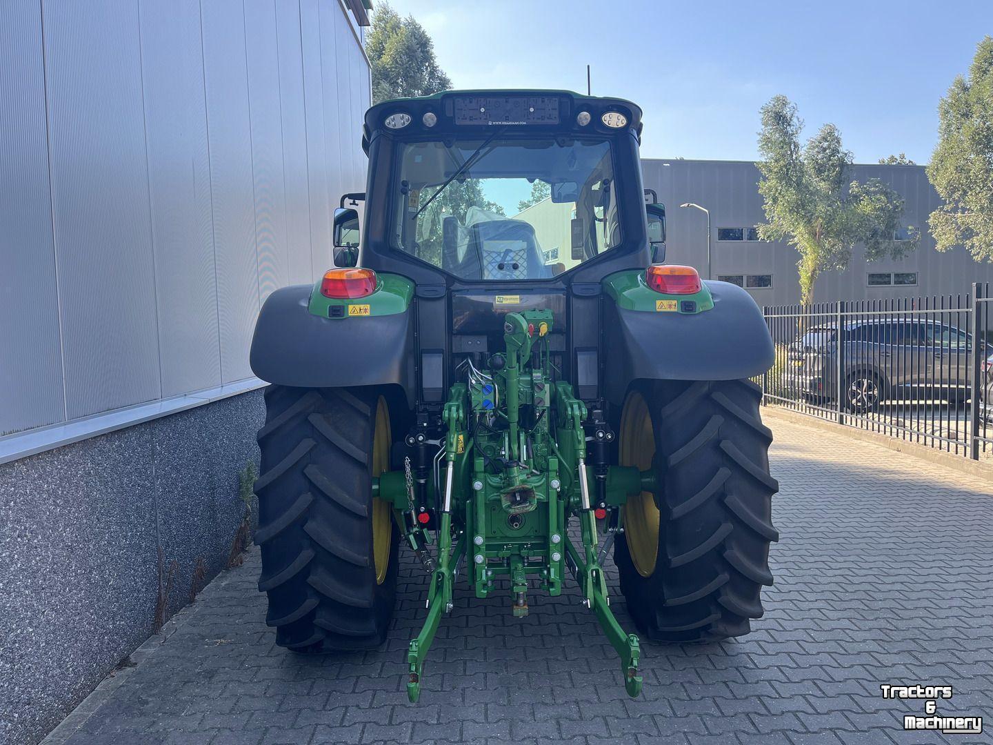 Tractor / Trekker John Deere 6100M
