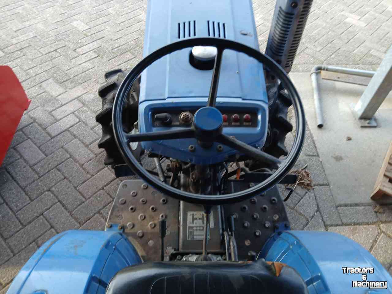 Compact tractor Iseki TX 1210