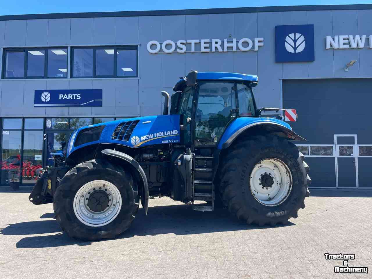 Tractor / Trekker New Holland T8.360 autocommand
