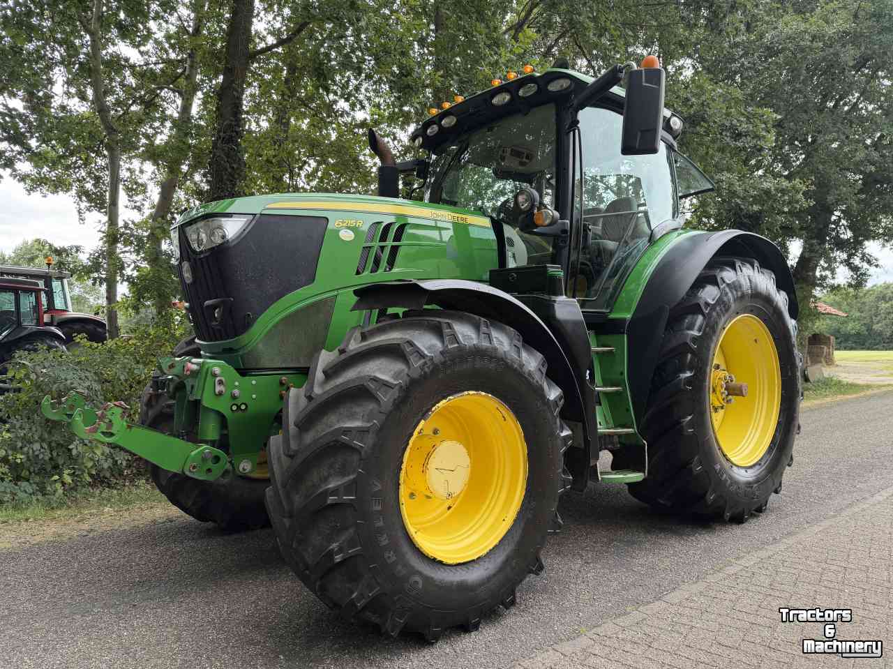 Tractor / Trekker John Deere 6215R