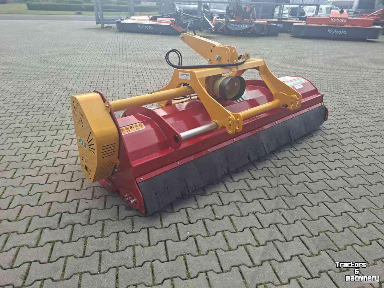 Klepelmaaier INO Dominator 280