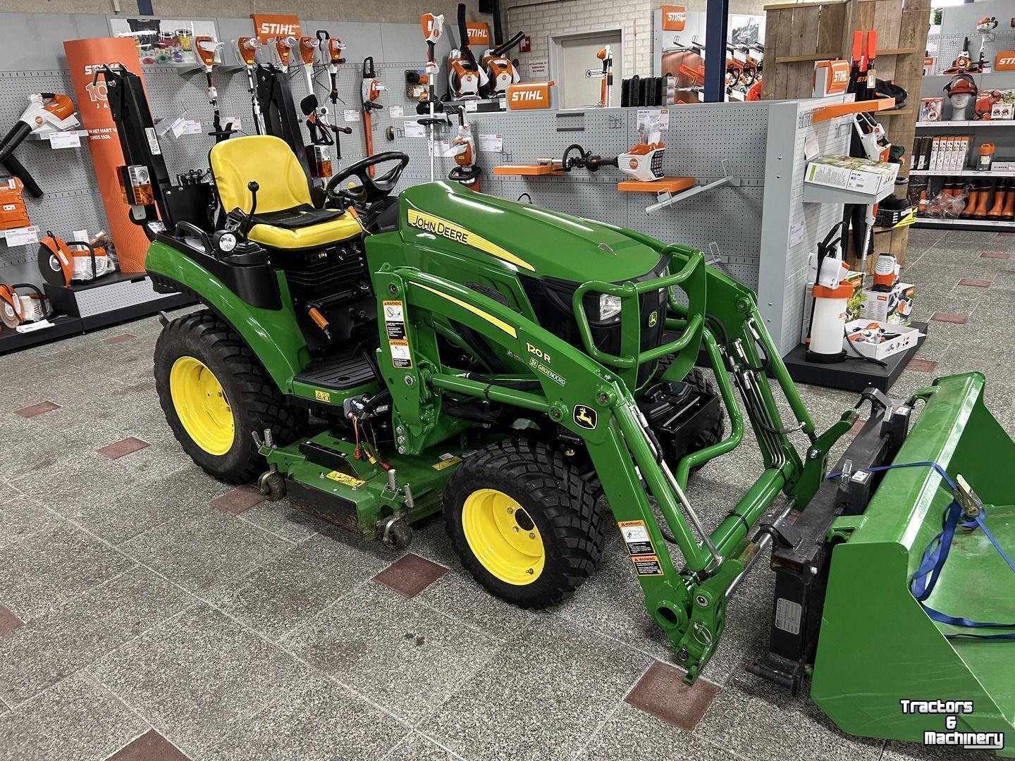 Smalspoor tractor John Deere 2026R