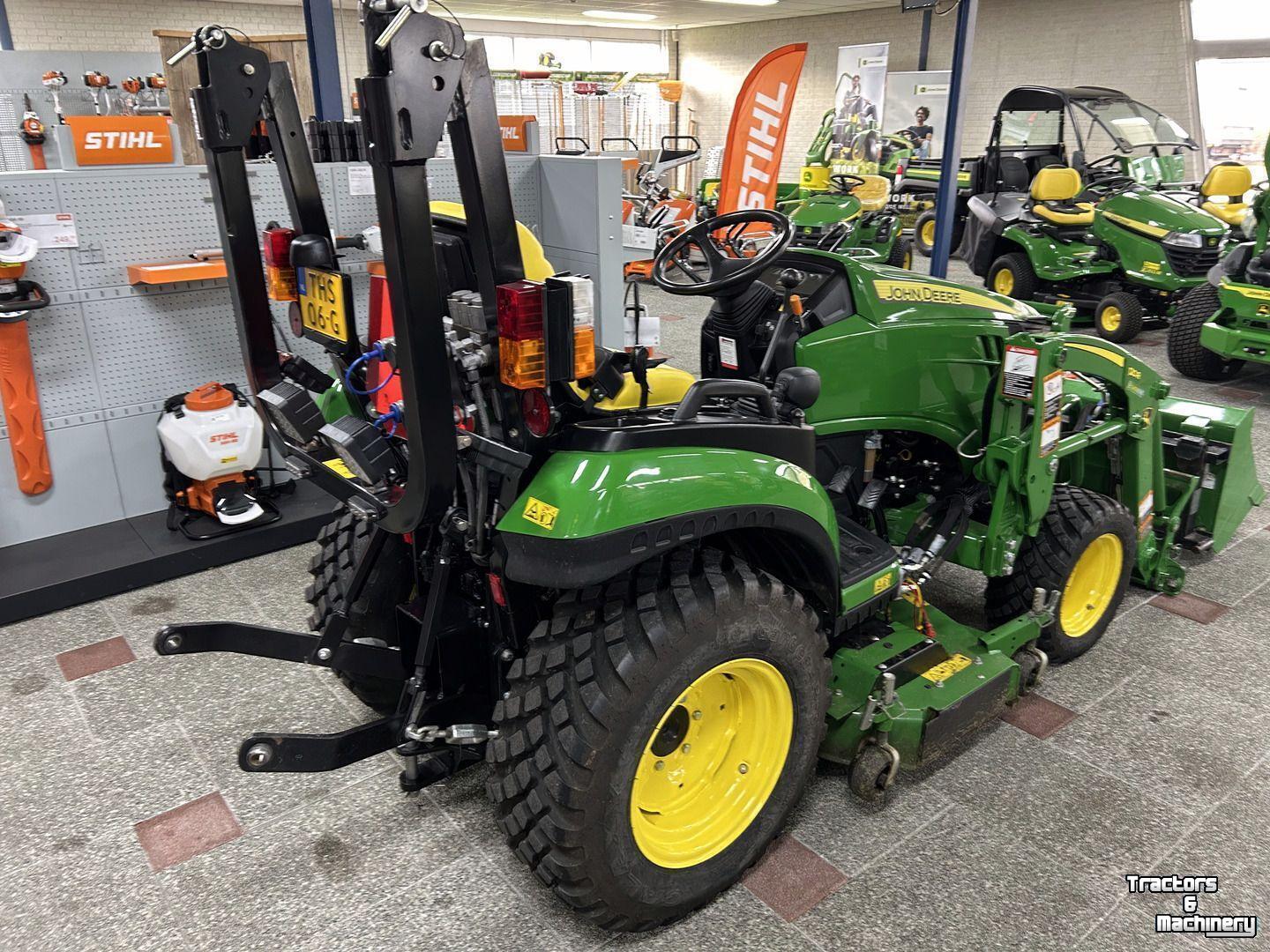Smalspoor tractor John Deere 2026R
