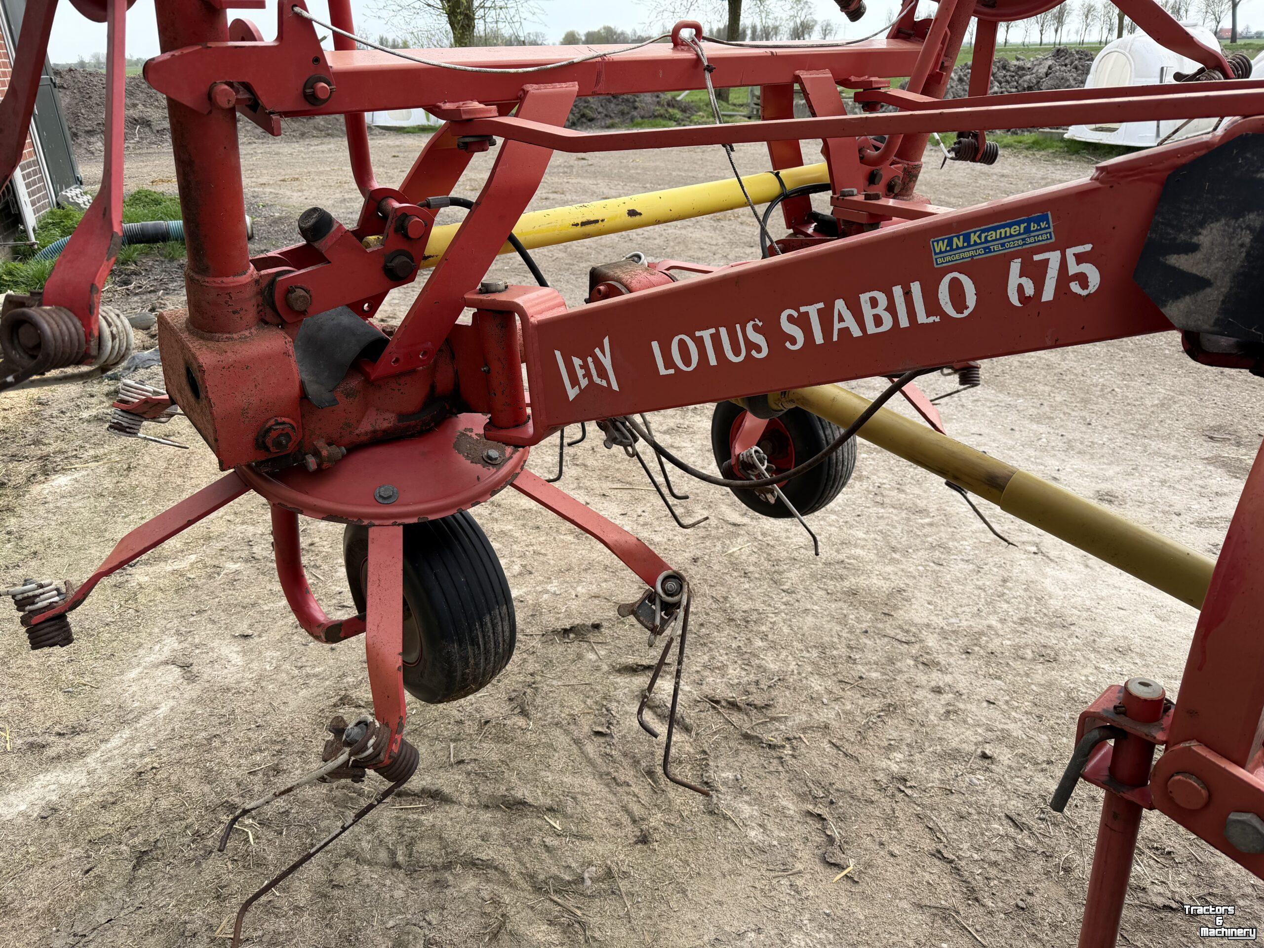 Schudder Lely Lotus 675