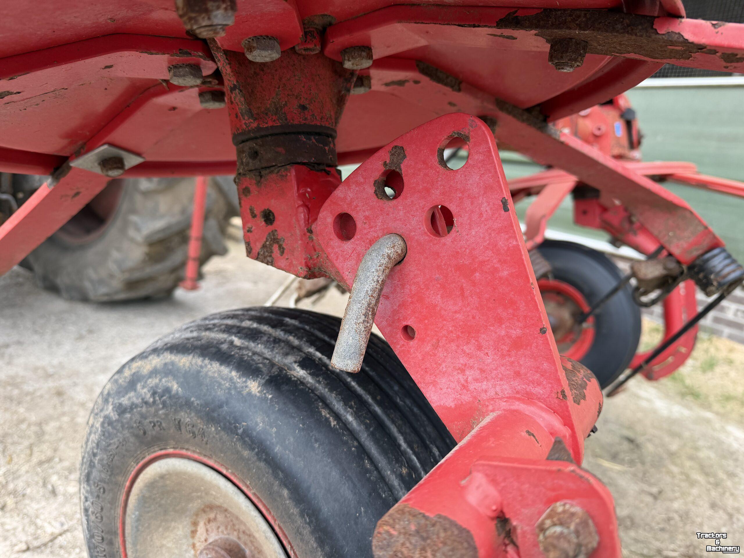 Schudder Lely Lotus 675