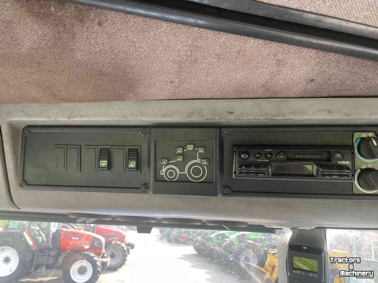 Tractor / Trekker New Holland TVT 190 Vario airco fronthef + frontpto