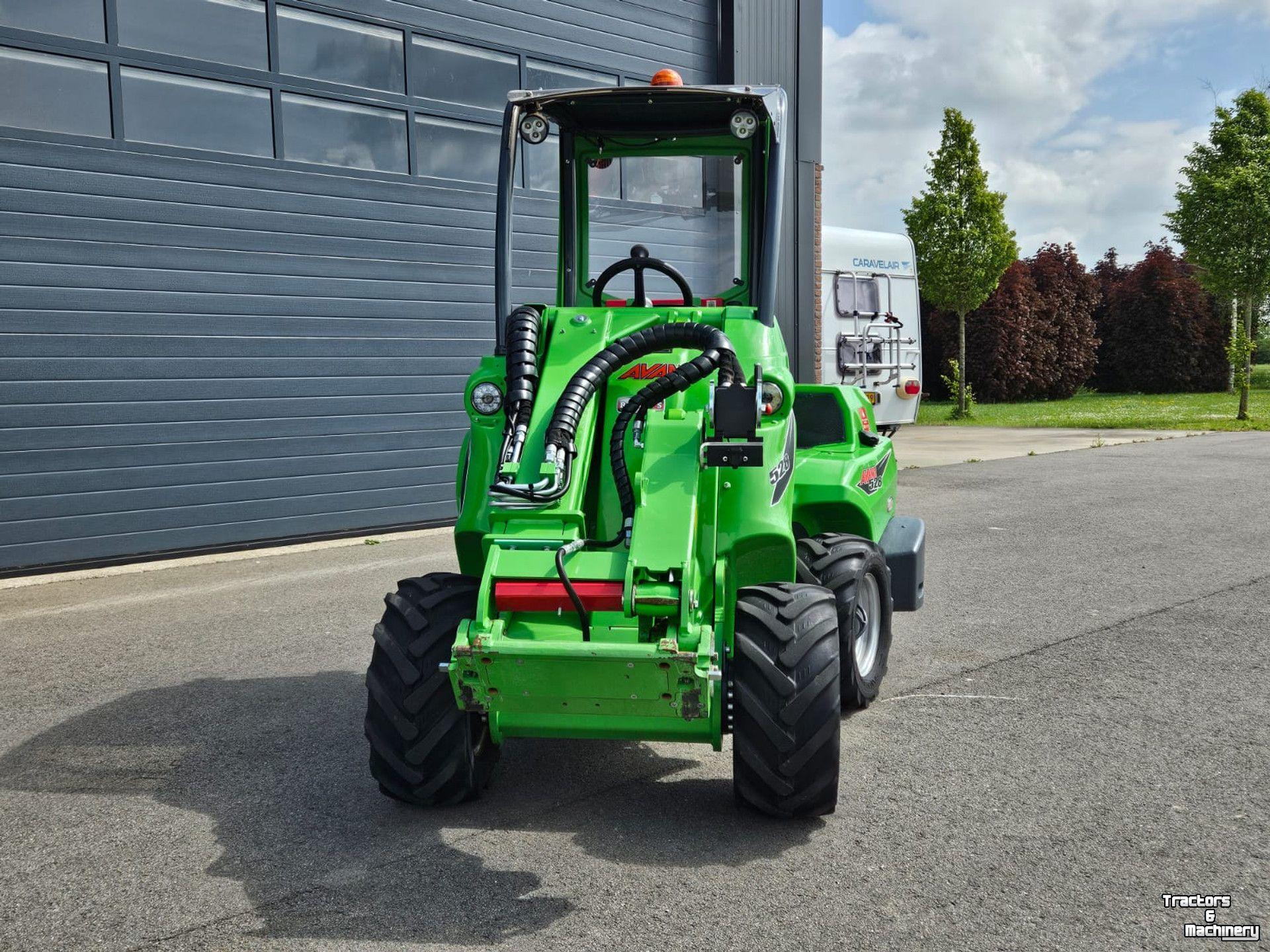 Shovel / Wiellader / Kniklader Avant 528 TDL+ mini-shovel