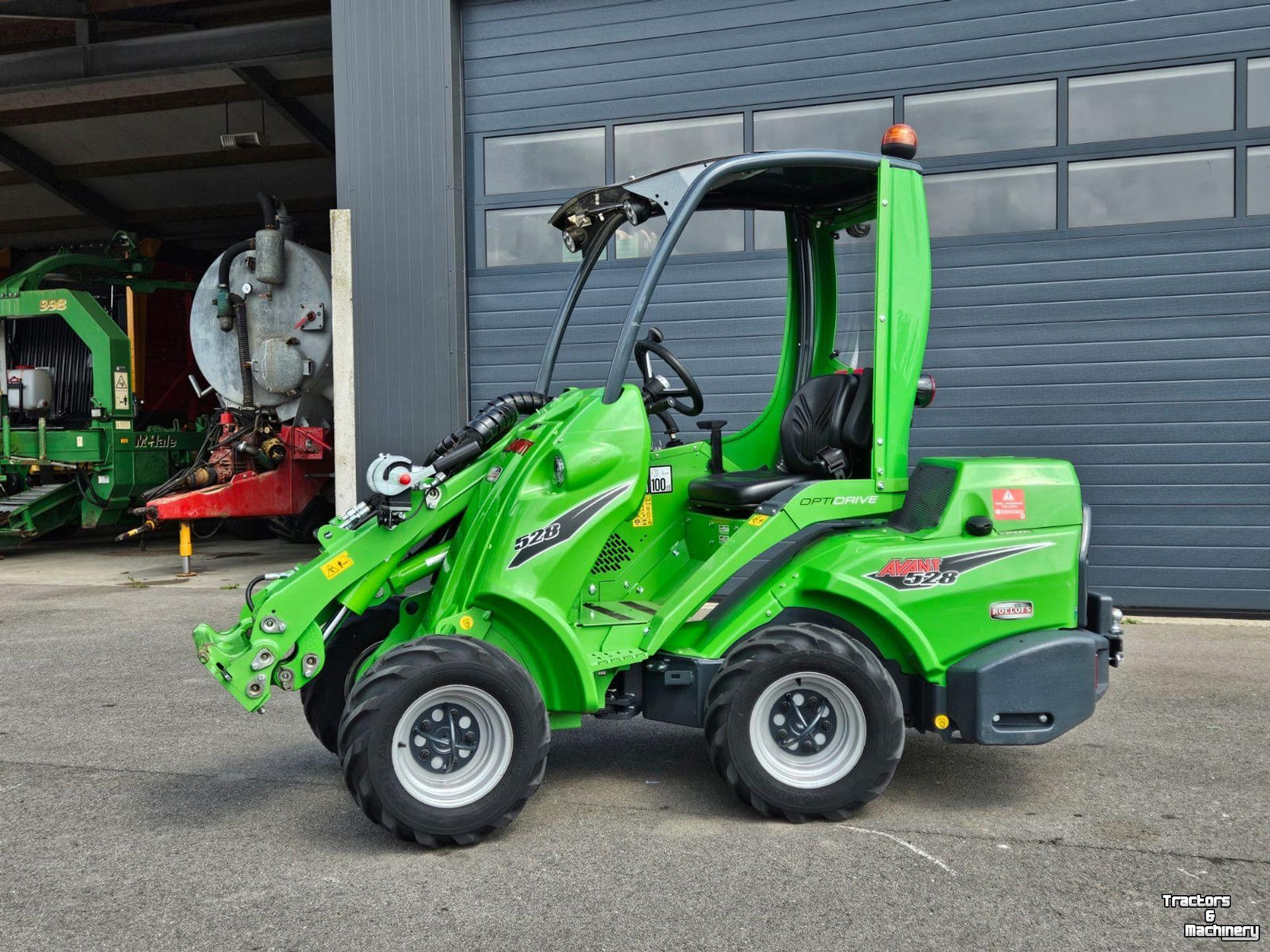Shovel / Wiellader / Kniklader Avant 528 TDL+ mini-shovel