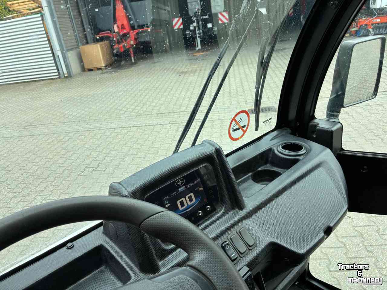 Overige tuin- en parkmachines en toebehoren Goupil G4 elektrische wagen met afval container