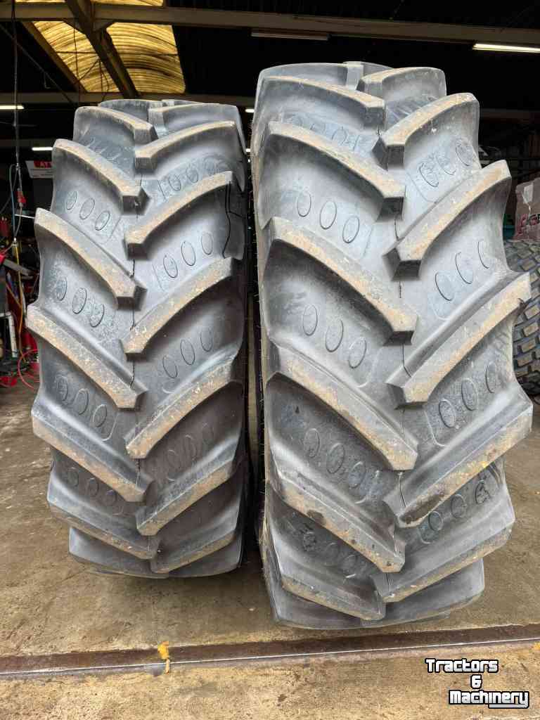 Wielen, Banden, Velgen & Afstandsringen BKT 520/85R38 (20.8R38)