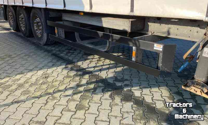 Getrokken truck-aanhanger  Schmitz Trucktrailer / Trailer / Aanhangwagen met schuifdak