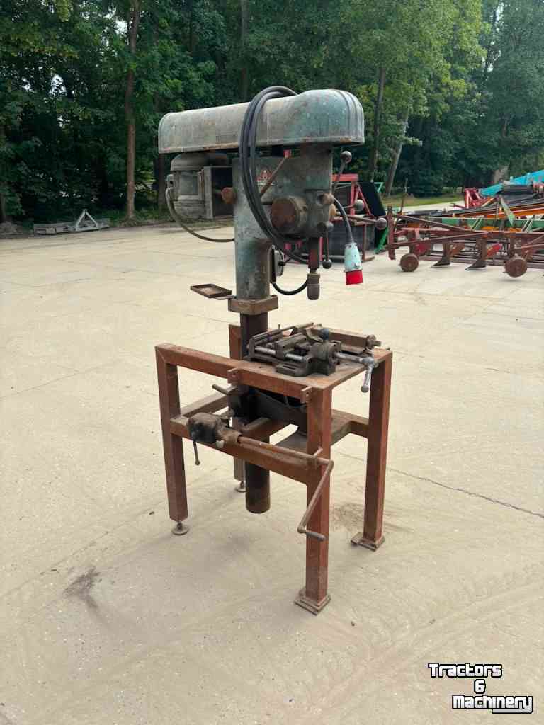 Boormachine  kolomboor