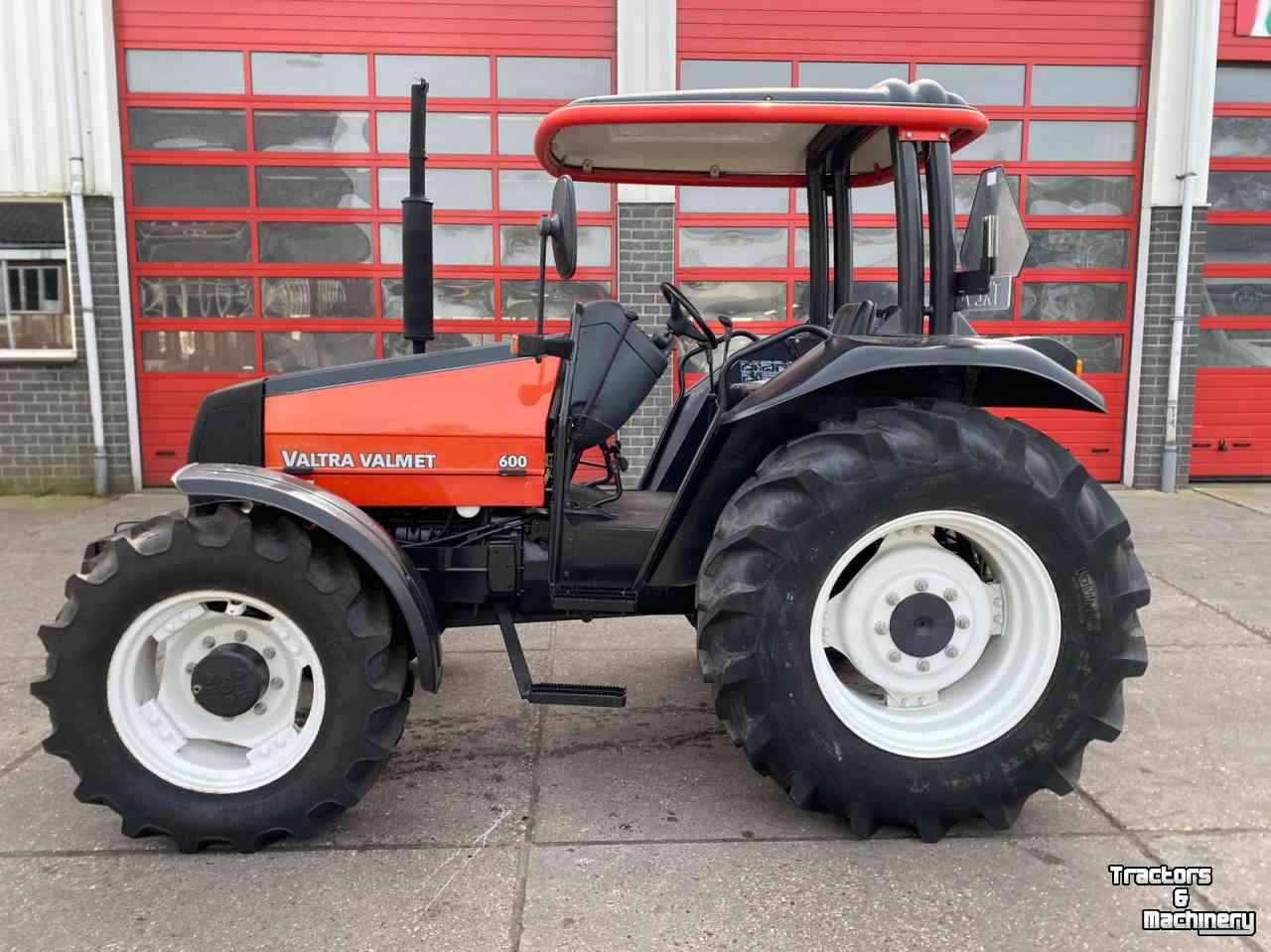 Traktoren Valtra Valmet 600