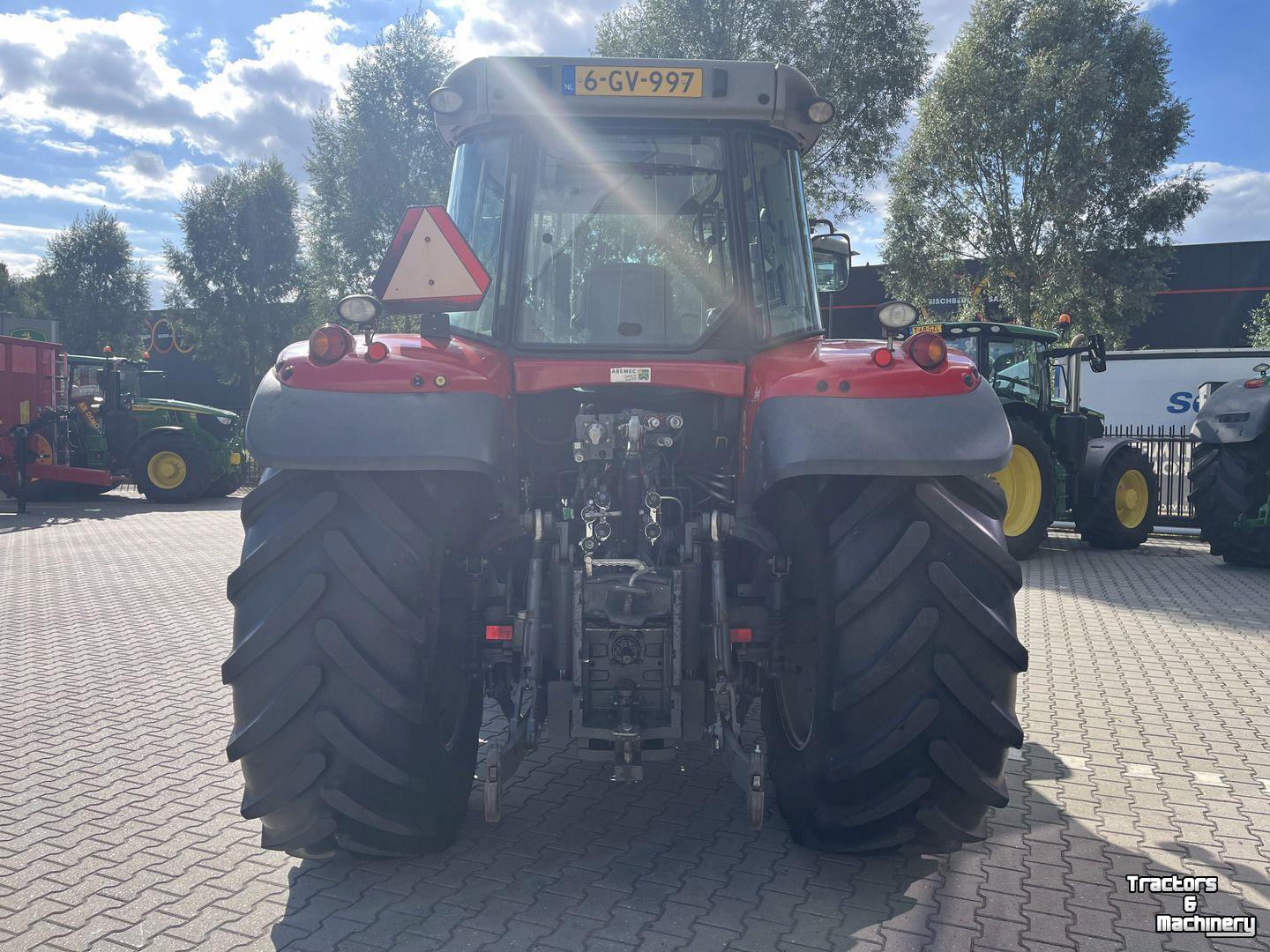 Tractor / Trekker Massey Ferguson 6713S Dyna-VT