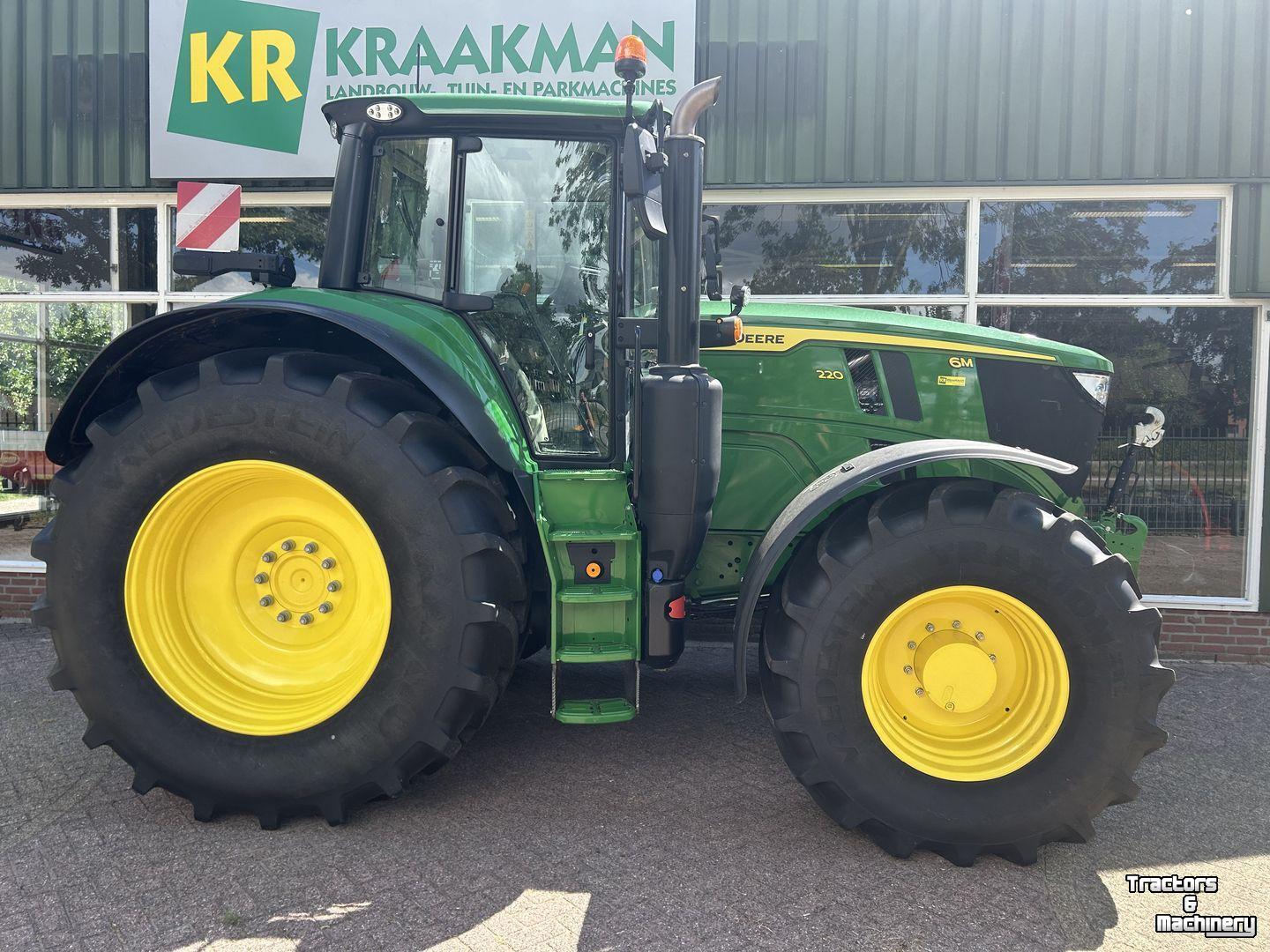 Tractor / Trekker John Deere 6M 220