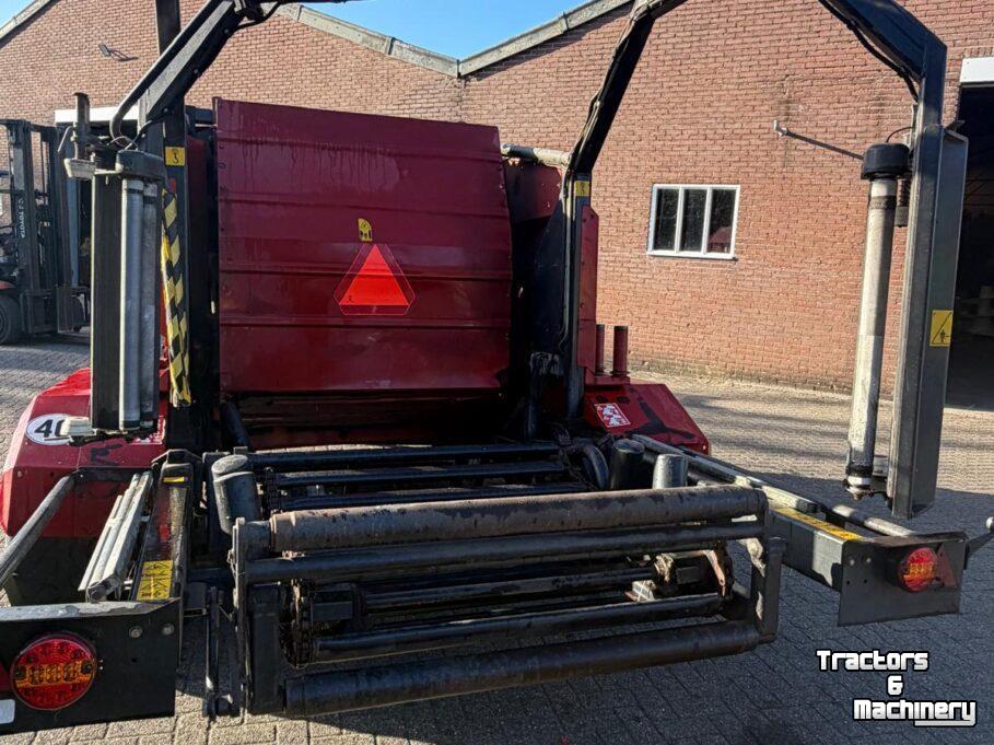 Persen / Balenpers / Pakkenpers New Holland 548