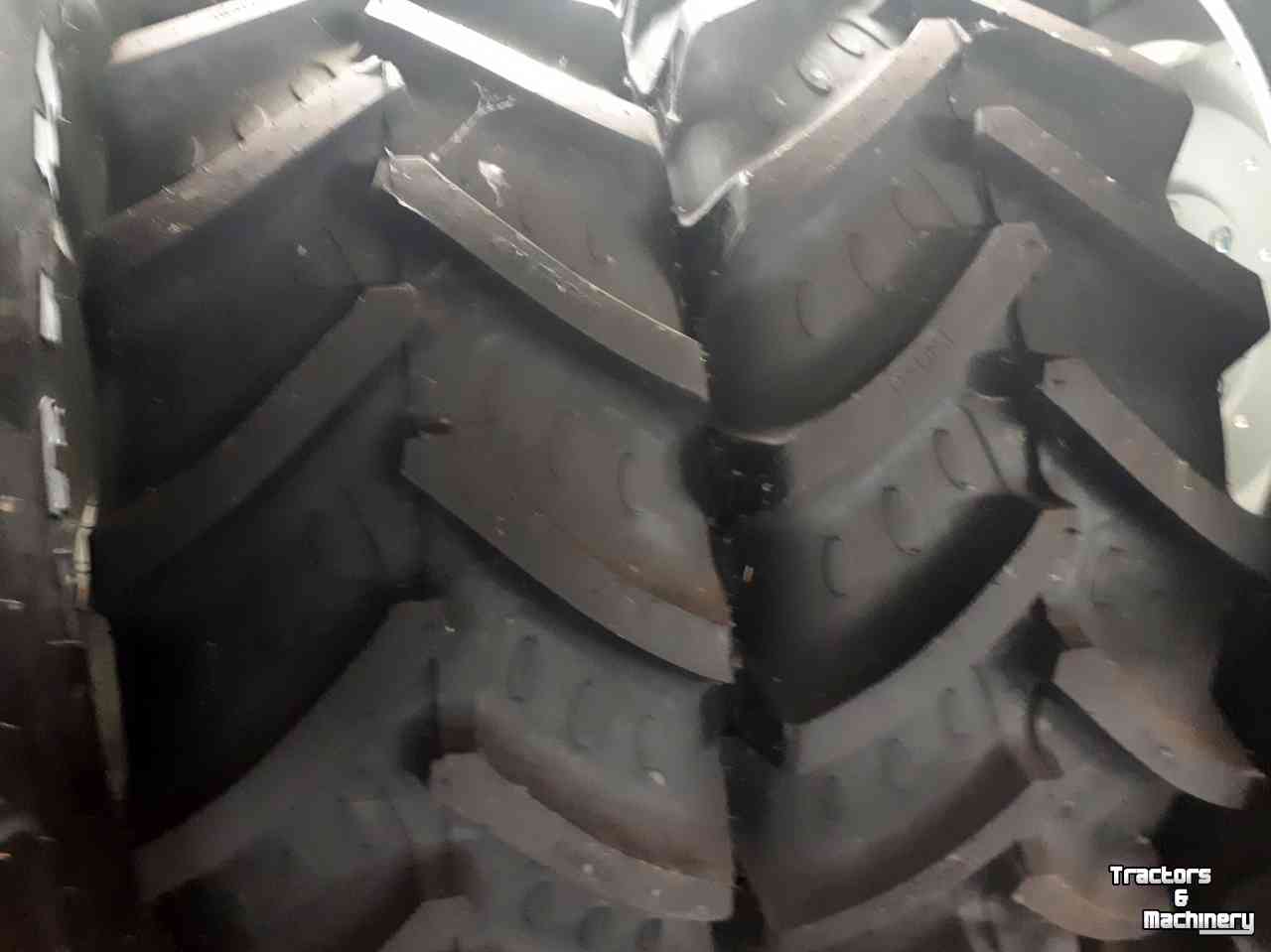 Wielen, Banden, Velgen & Afstandsringen BKT 580/70r38 en 480/70r38