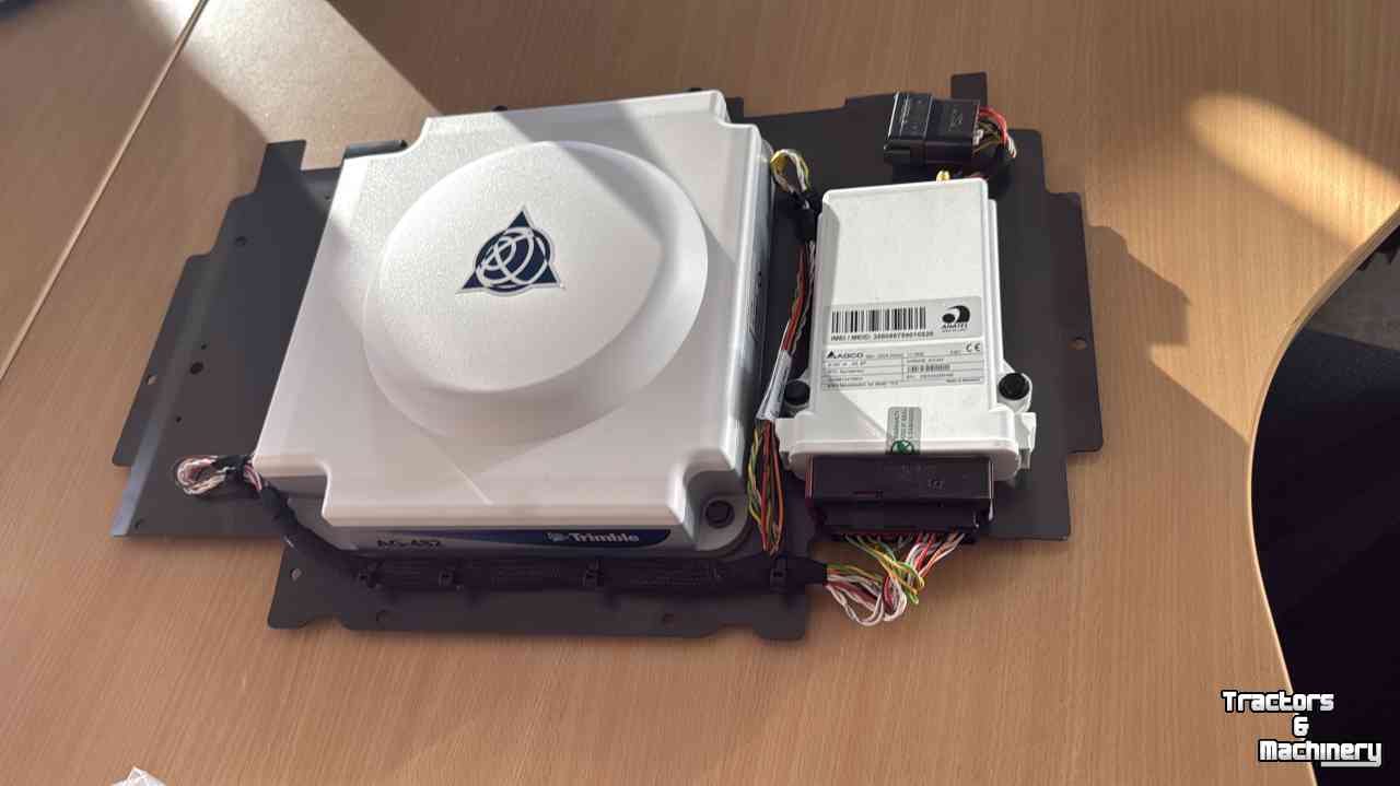 GPS besturings systemen en toebehoren Fendt Trimble dakplaat 482 met modem Egnos ontvangst