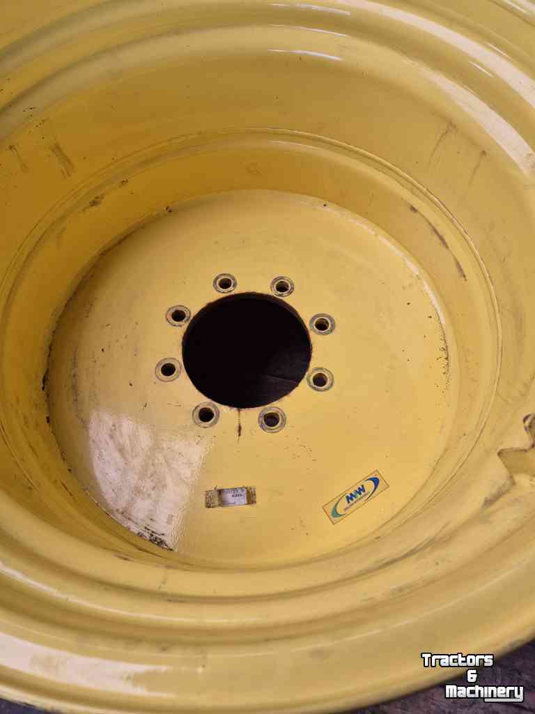 Wielen, Banden, Velgen & Afstandsringen Molcon 30 x  32  steek 221-275-8  ET -35