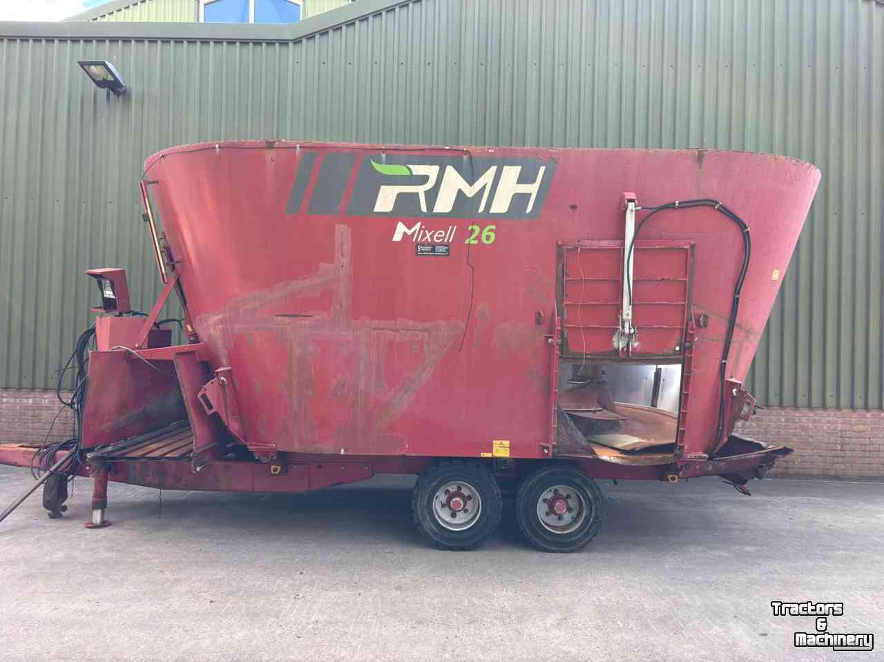 Voermengwagen Vertikaal RMH Mixell 26