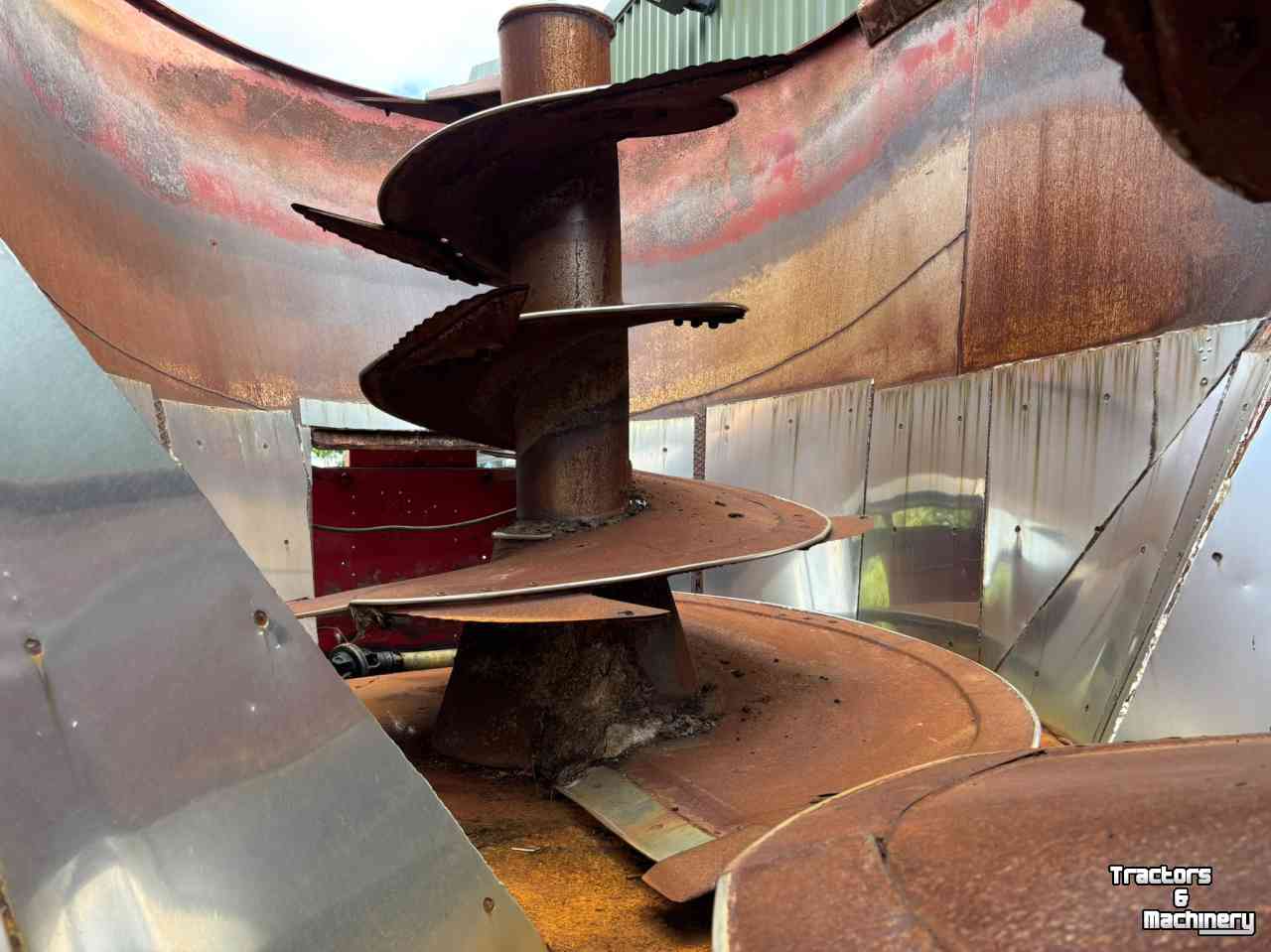 Voermengwagen Vertikaal RMH Mixell 26