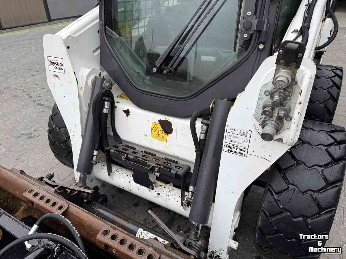 Schranklader / Skid Steer Lader Bobcat S570 skidsteer
