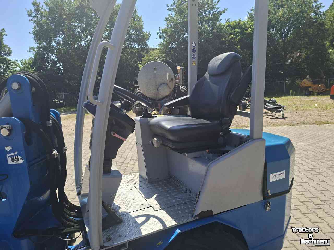 Shovel / Wiellader / Kniklader Quappen Q27 minishovel