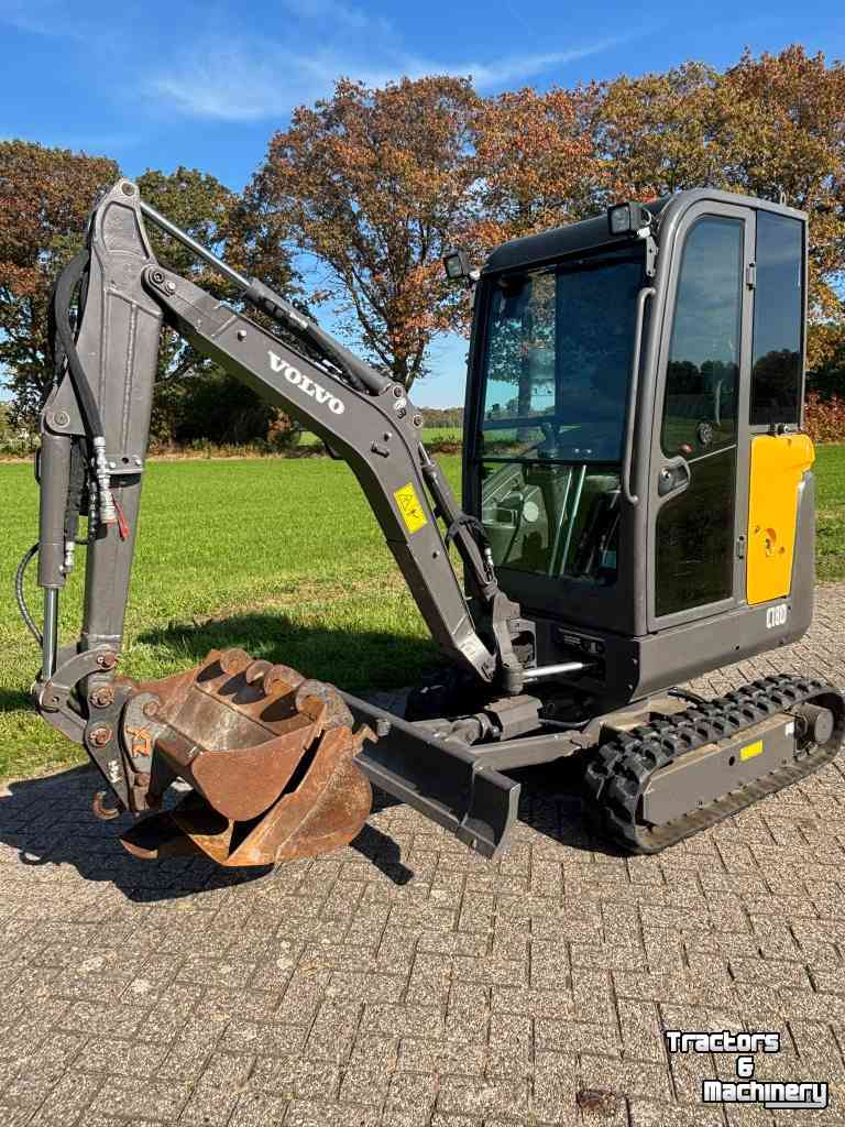 Mini-graver / Mini-graafmachine Volvo EC18D