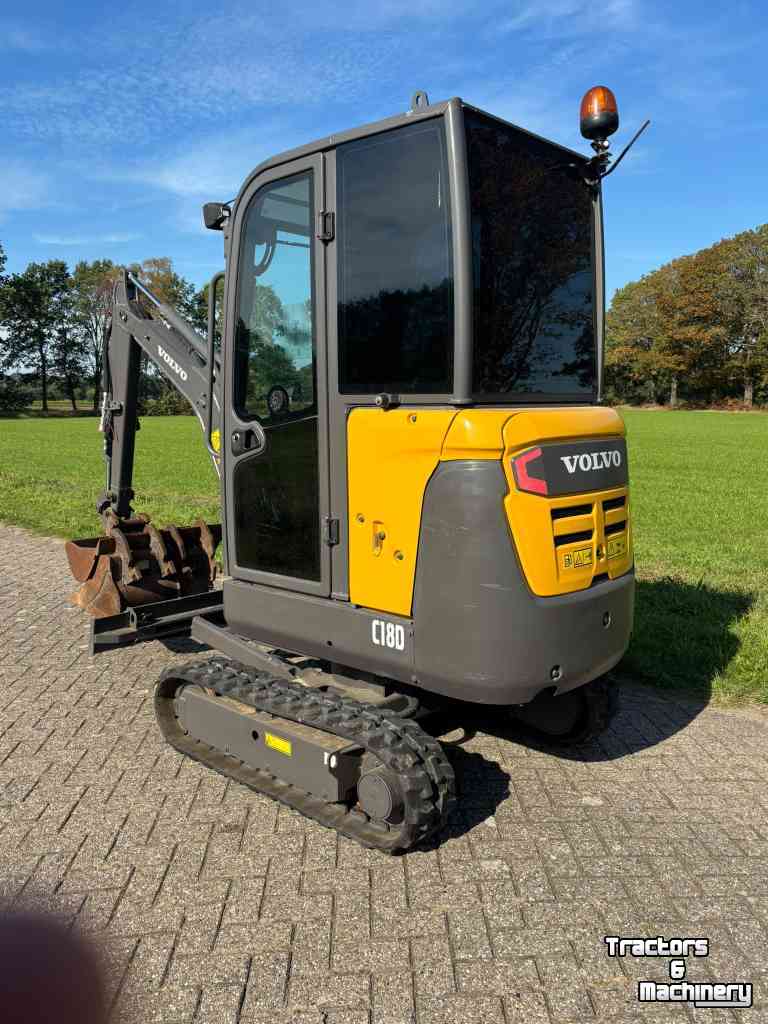 Mini-graver / Mini-graafmachine Volvo EC18D