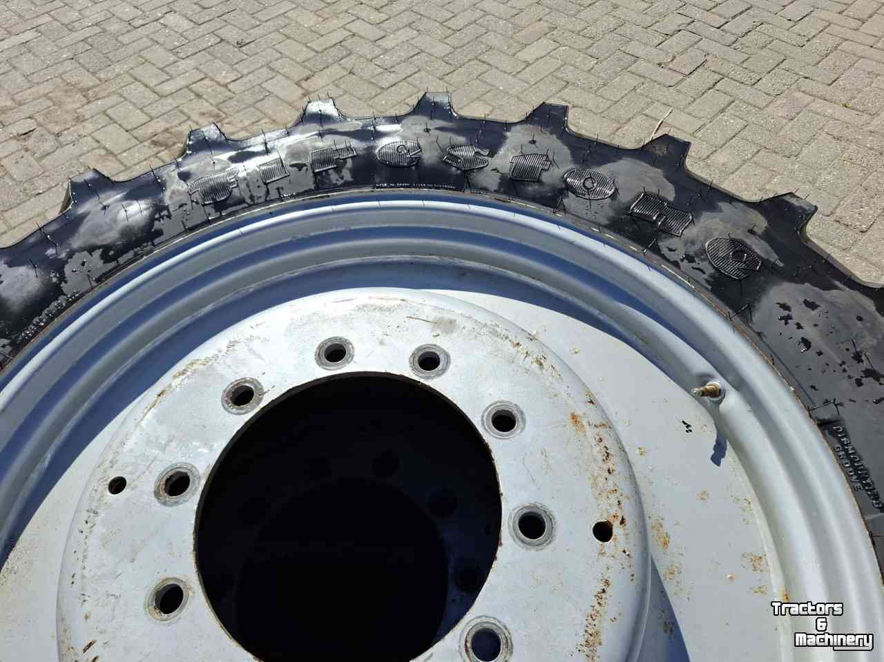 Wielen, Banden, Velgen & Afstandsringen Firestone 320/85R36