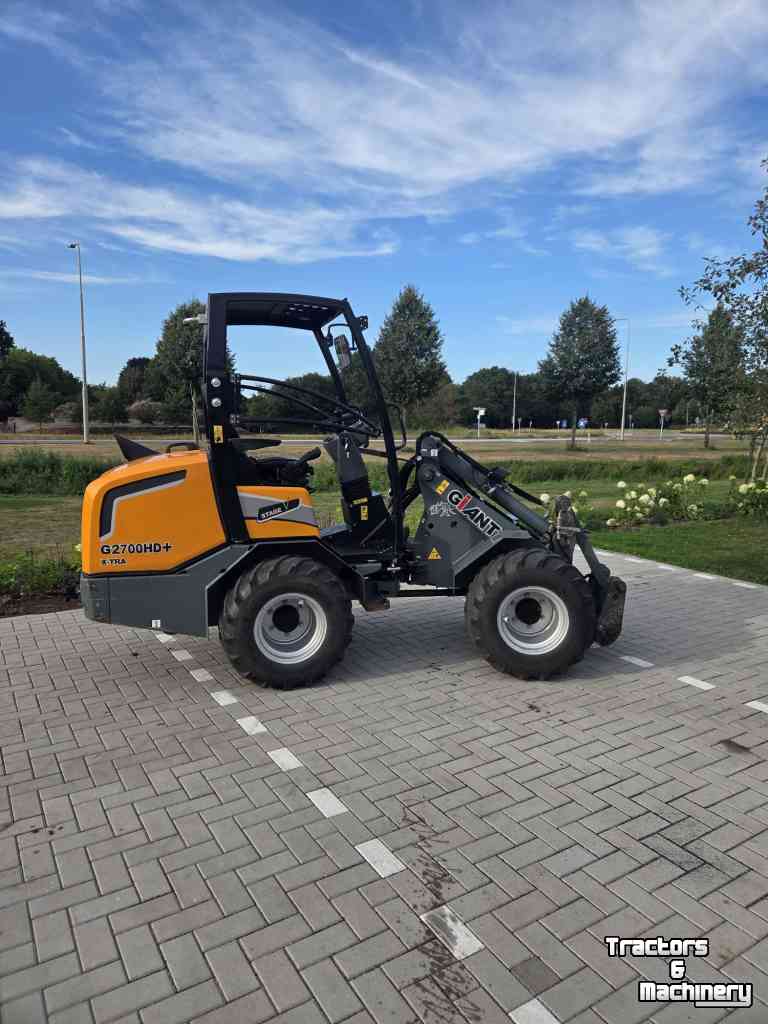 Shovel / Wiellader / Kniklader Giant G2700HD+ X-TRA