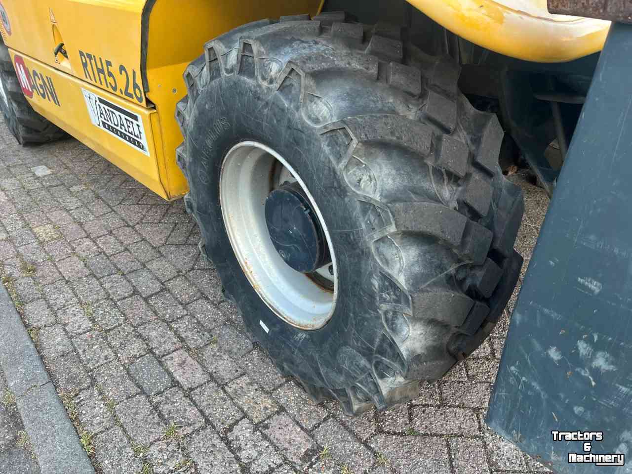 Verreiker Magni RTH 5,26 roterende verreiker telehandler telescoplader