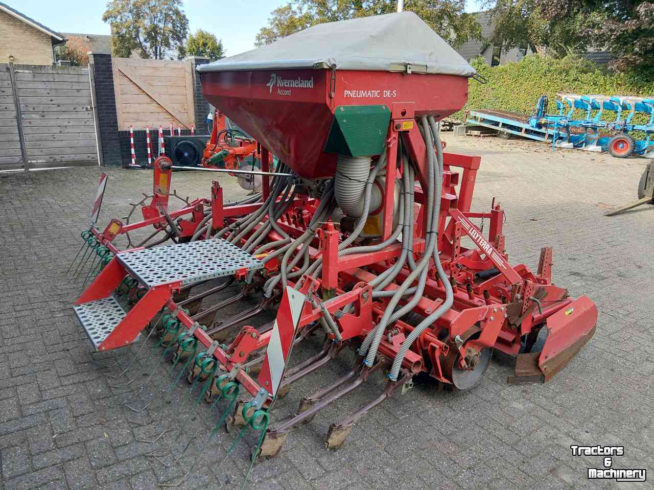 Zaaicombinatie Kverneland Pneumatic DE-S Zaaicombinatie  Met Lely Rotorkopeg