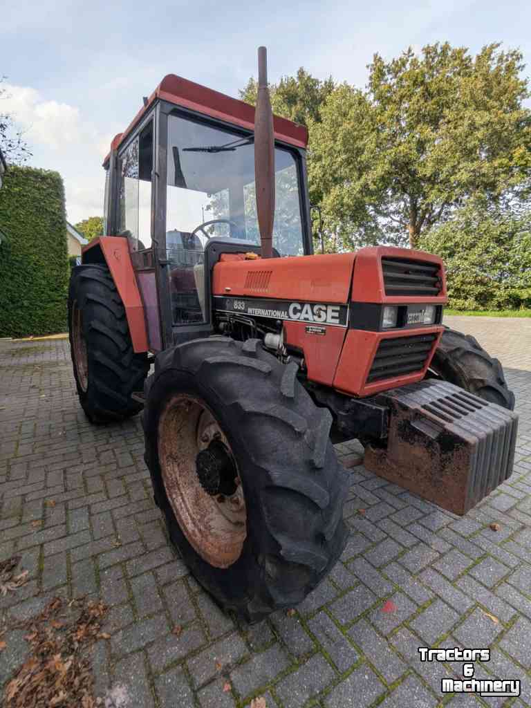 Tractor / Trekker Case-IH 833