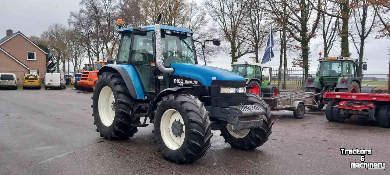 Traktoren New Holland 8160