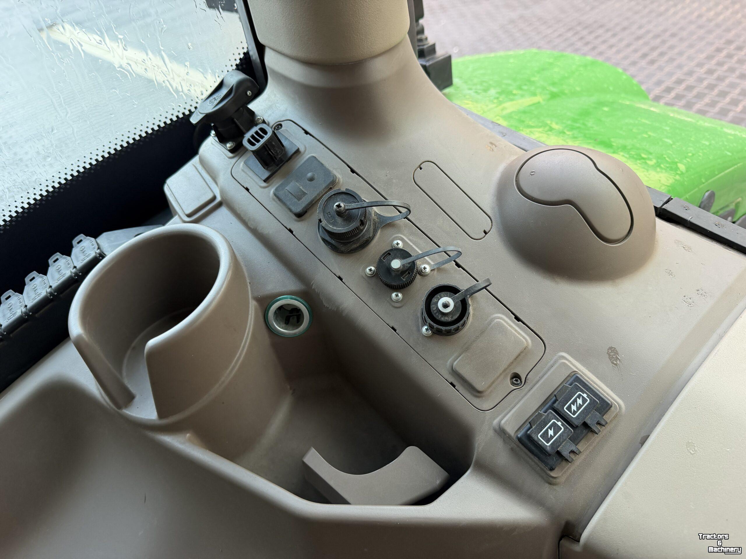 Tractor / Trekker John Deere 6R155
