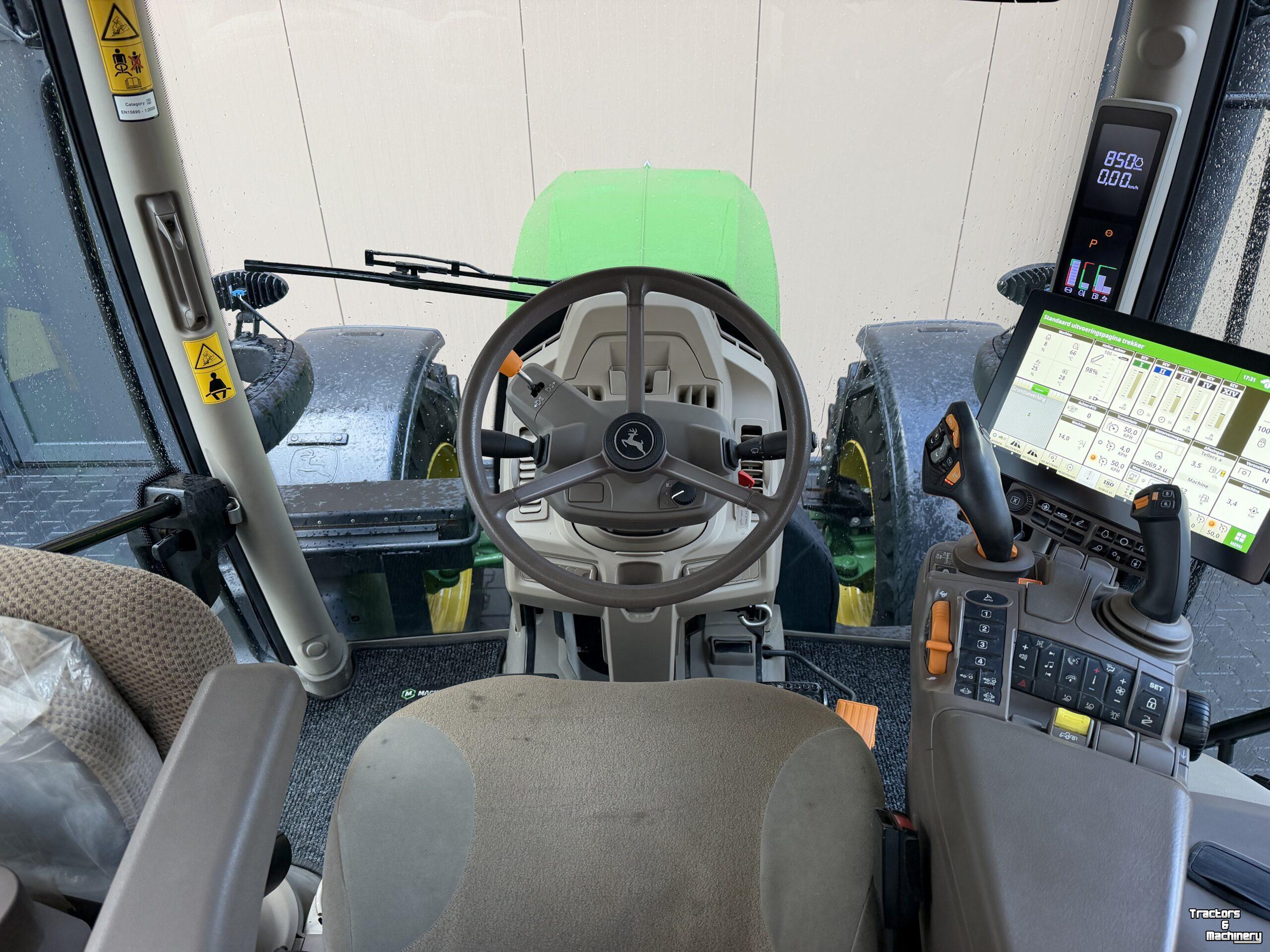 Tractor / Trekker John Deere 6R155