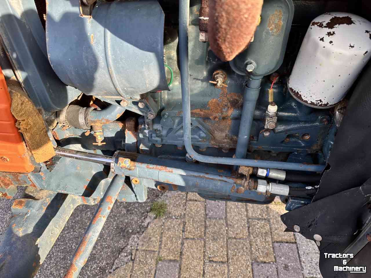 Compact tractor Universal 430