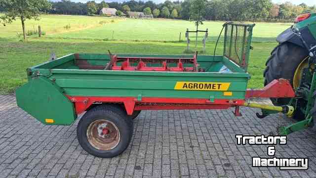 Mestverspreider / Stalmeststrooier Agromet 2t meststrooier