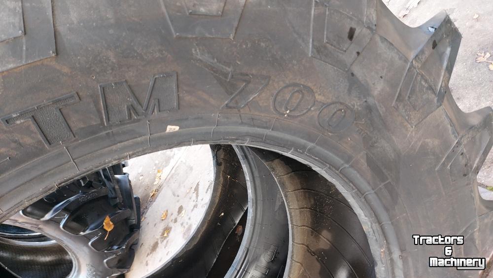Wielen, Banden, Velgen & Afstandsringen Pirelli 480/70R30