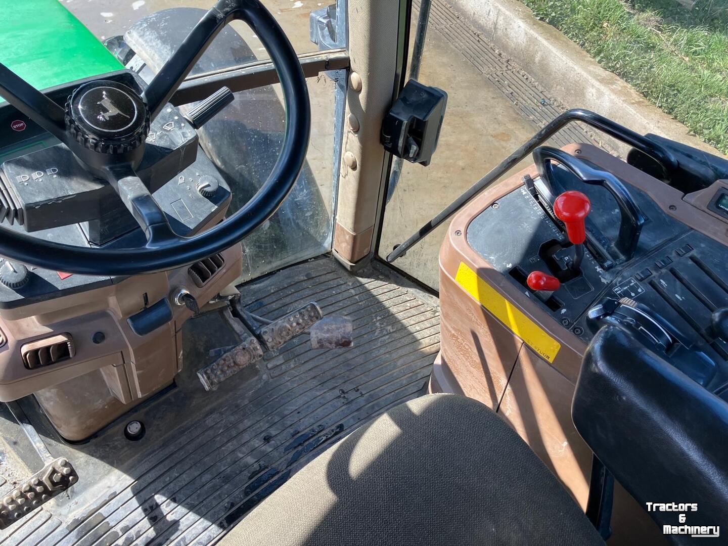 Tractor / Trekker John Deere 7600