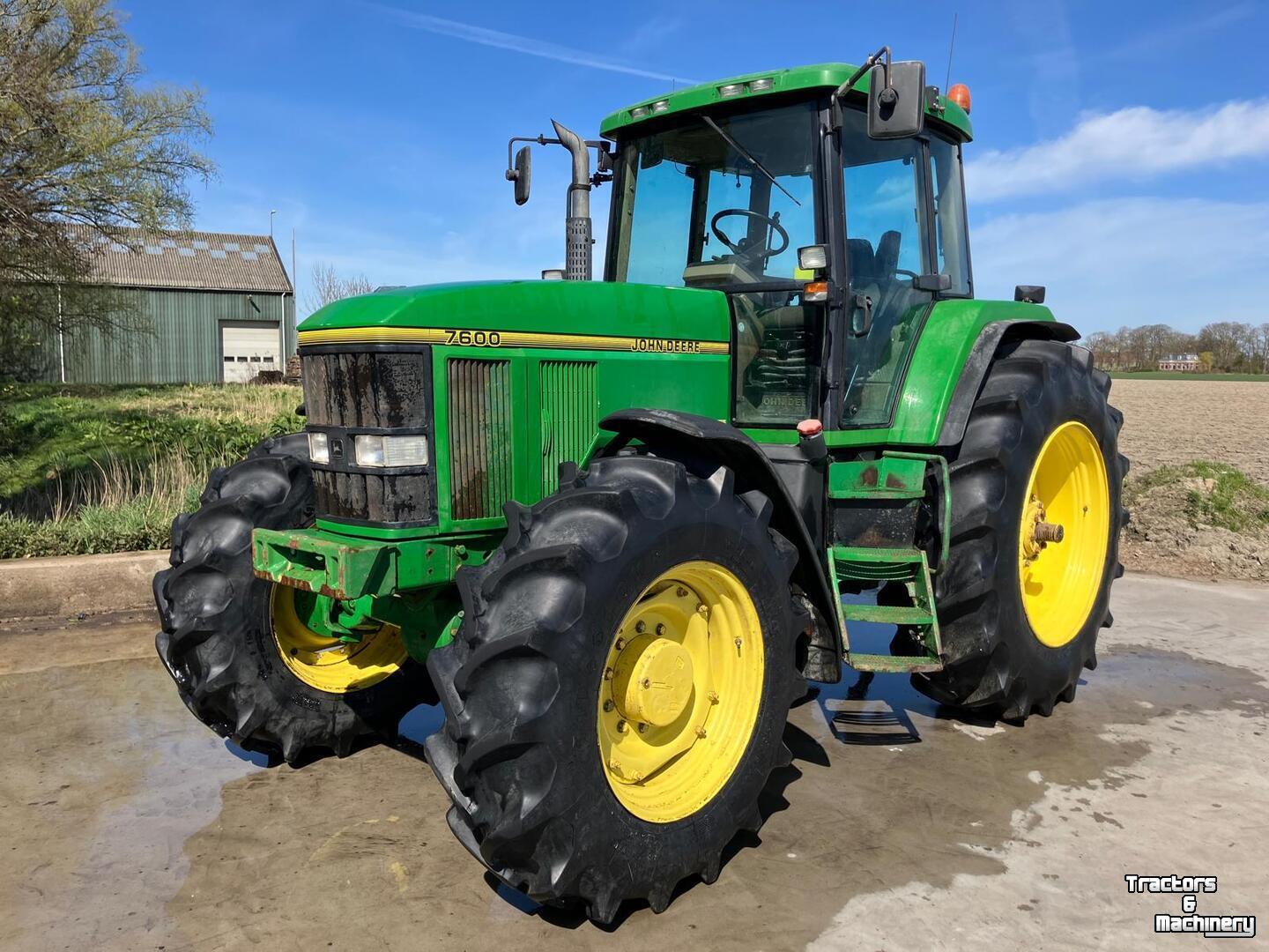 Tractor / Trekker John Deere 7600