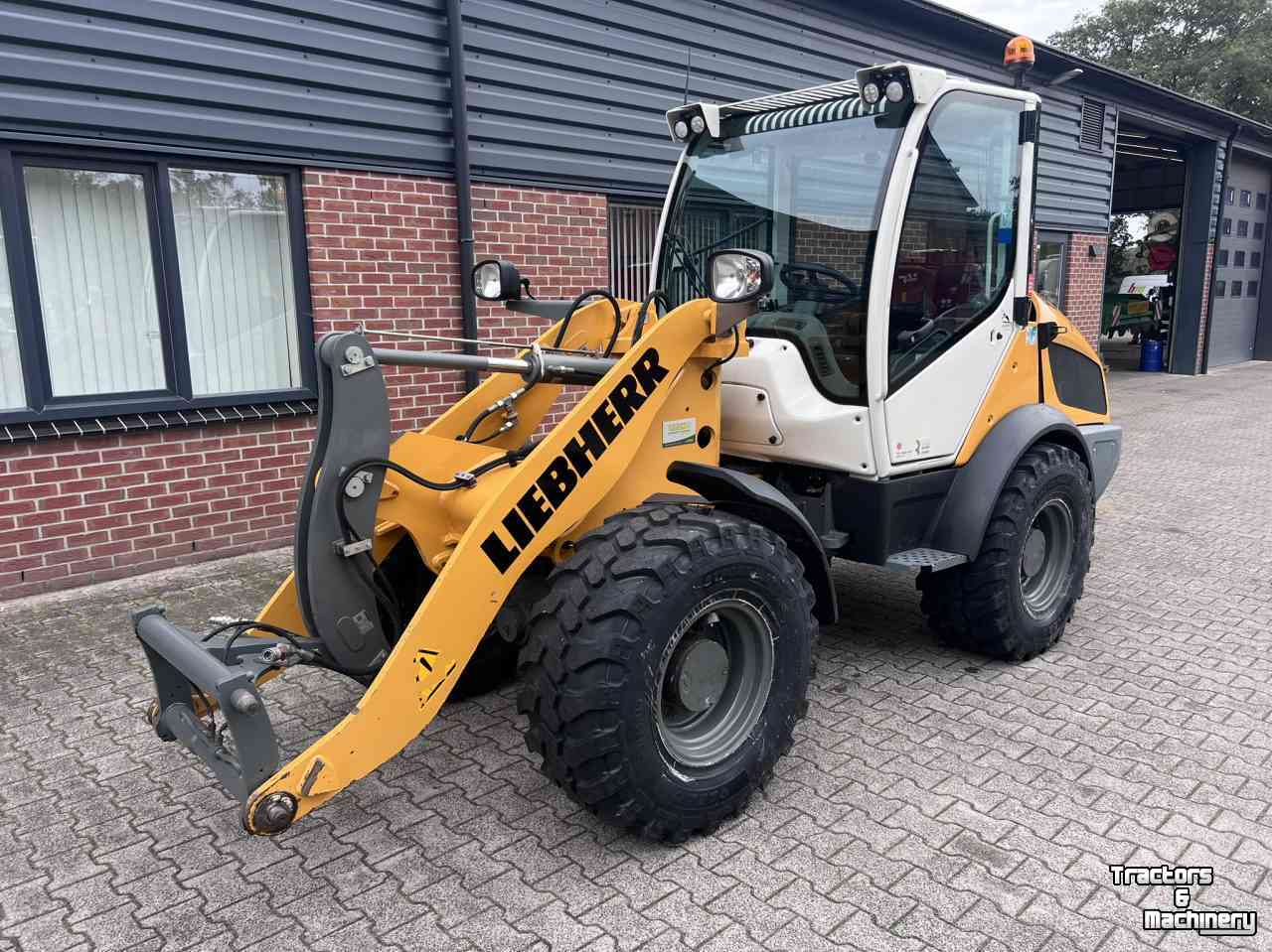 Shovel / Wiellader / Kniklader Liebherr L506C