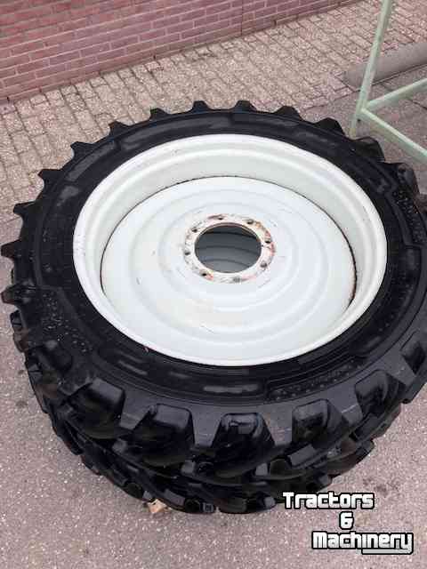 Wielen, Banden, Velgen & Afstandsringen Alliance 320/85R36  340/85/48