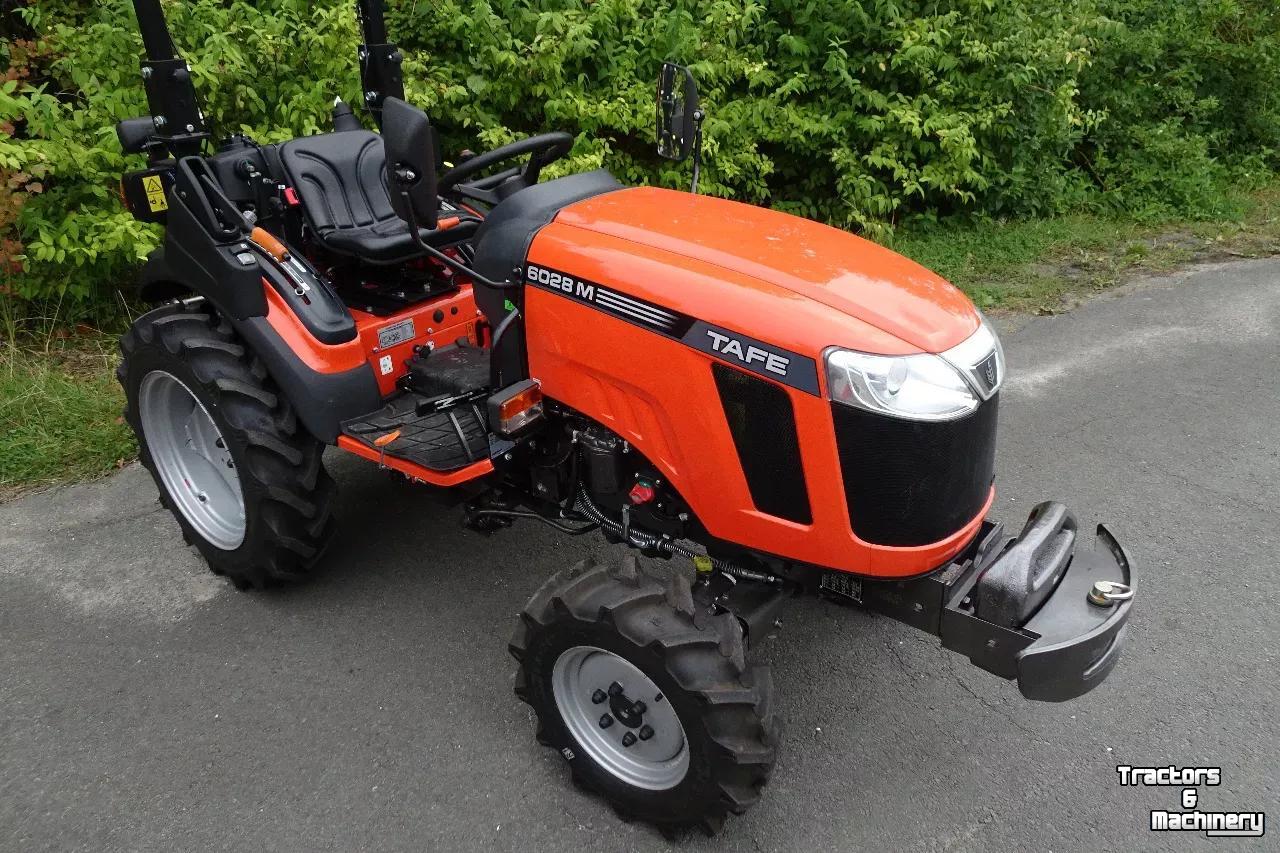Tractor / Trekker TAFE Compact trekker 6028M