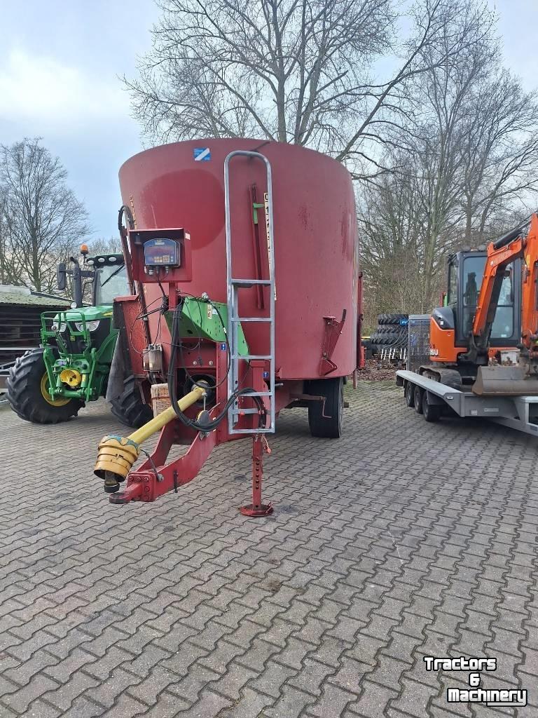 Voermengwagen Strautmann voermengwagen Vertimix 2000