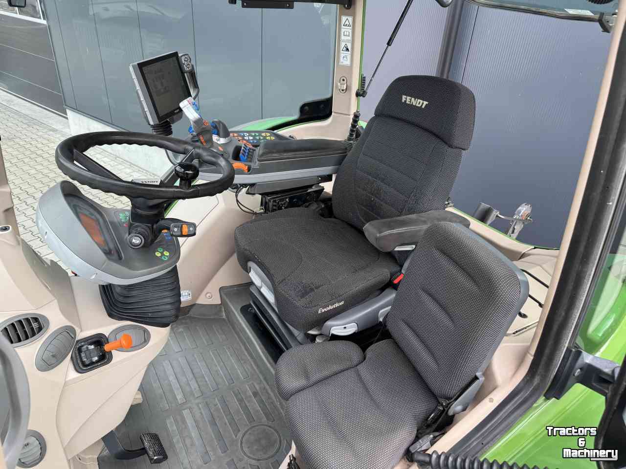 Tractor / Trekker Fendt 724 S4 Profi plus