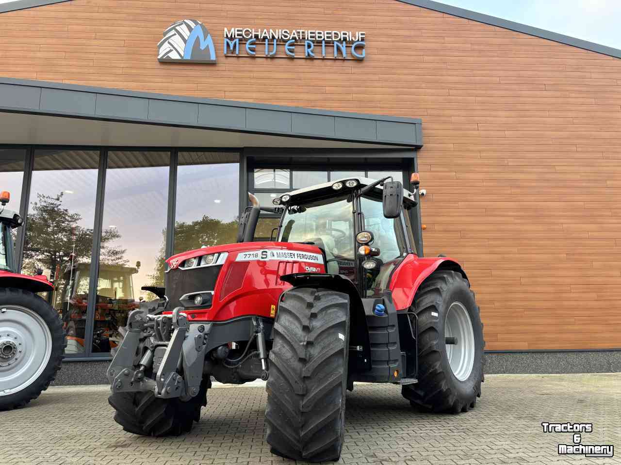 Tractor / Trekker Massey Ferguson 7718S Efficiënt Dyna- VT